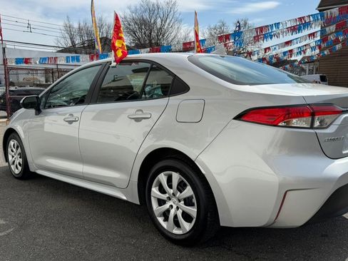Used 2024 Toyota Corolla LE image 31