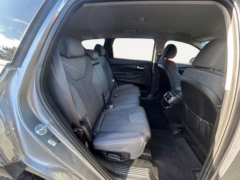 Used 2019 Hyundai Santa Fe SEL image 11