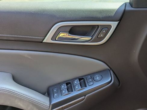 Used 2018 GMC Yukon Denali AWD/4WD image 12