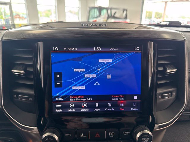 Used 2019 RAM 1500 Laramie AWD/4WD image 2