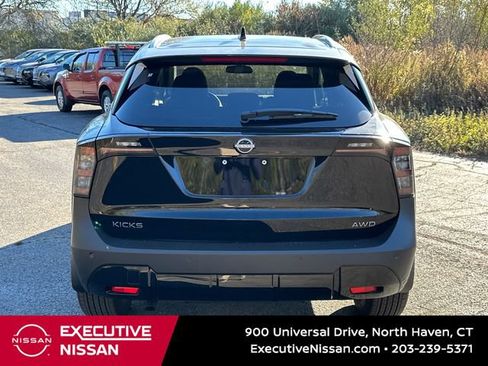 New 2026 Nissan Kicks SV w/ SV Premium Package image 3