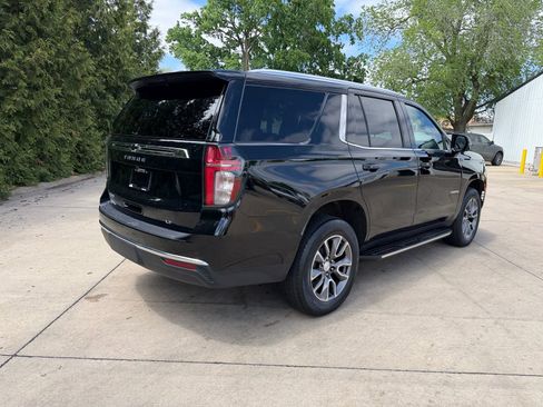 Used 2022 Chevrolet Tahoe LT w/ LT Signature Plus Package AWD/4WD image 11