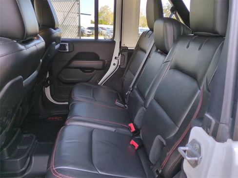 Used 2021 Jeep Wrangler Unlimited Rubicon image 14