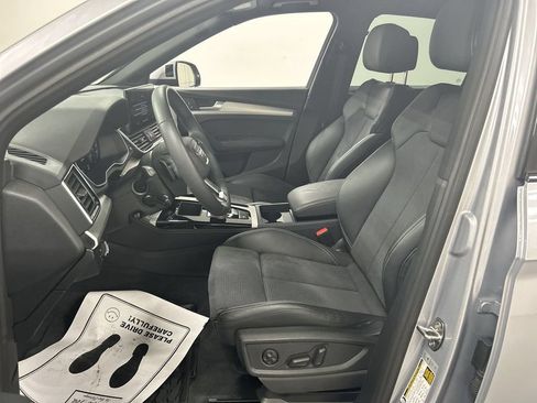 Used 2024 Audi Q5 e Premium Plus AWD/4WD image 9