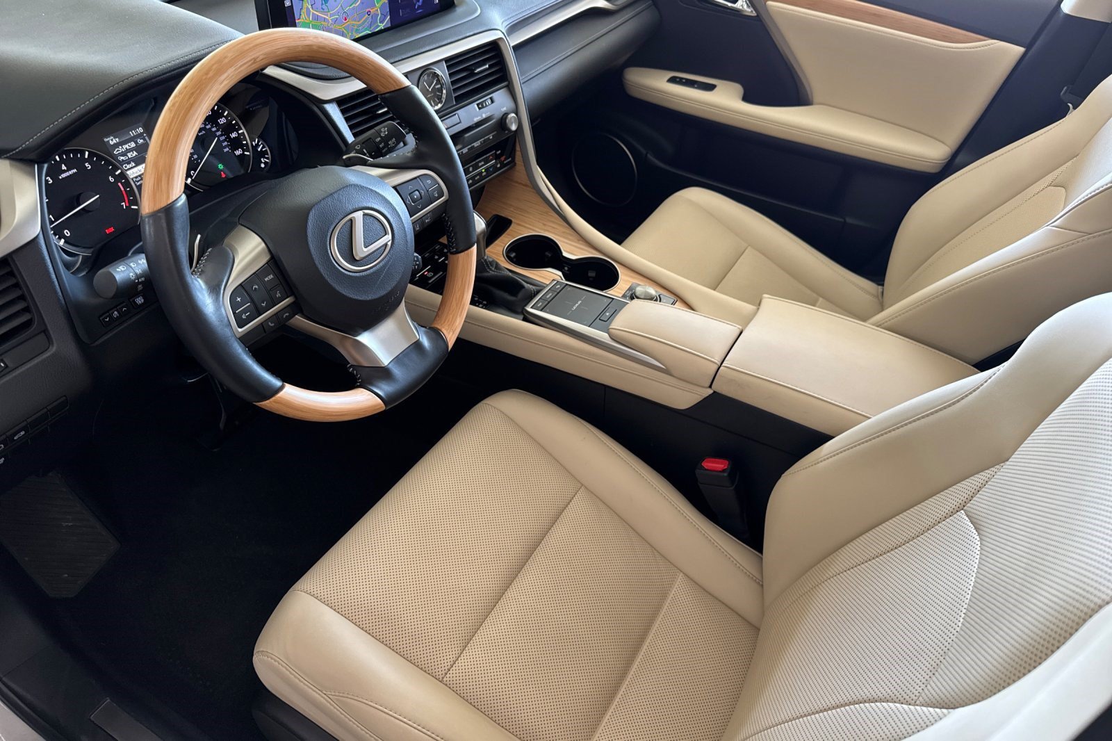 Certified 2022 Lexus RX 350 AWD w/ Premium Package image 4