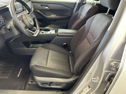 Used 2024 Nissan Rogue SV FWD image 15