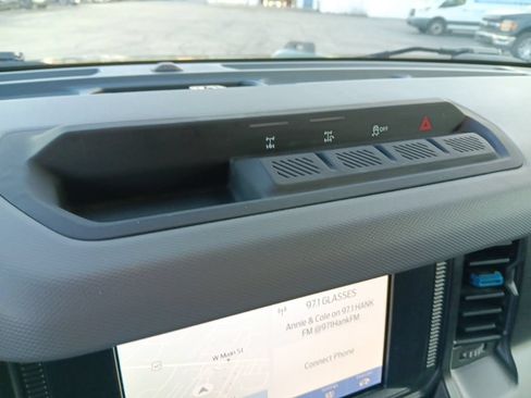 Used 2022 Ford Bronco Black Diamond AWD/4WD image 23