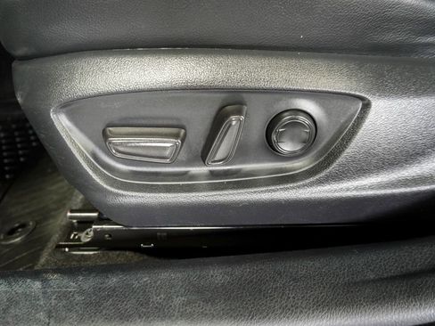 Used 2023 Toyota Camry SE image 14