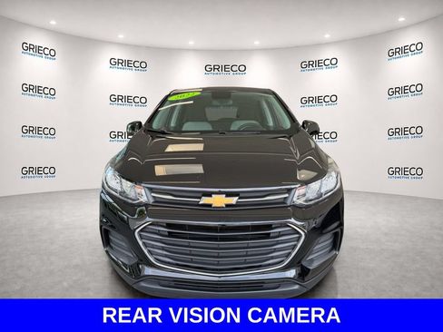 Used 2022 Chevrolet Trax LS w/ Tint and Cruise Package FWD image 2