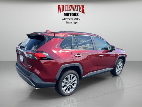 Used 2022 Toyota RAV4 Limited AWD/4WD image 5