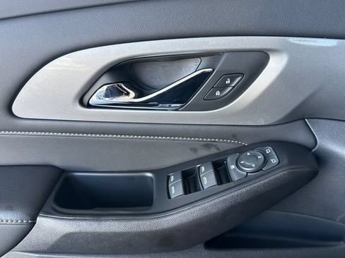 Used 2023 Chevrolet Traverse LT w/ LPO, Floor Liner Package AWD/4WD image 11