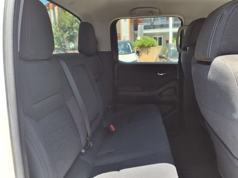 Used 2024 Nissan Frontier SV RWD image 23