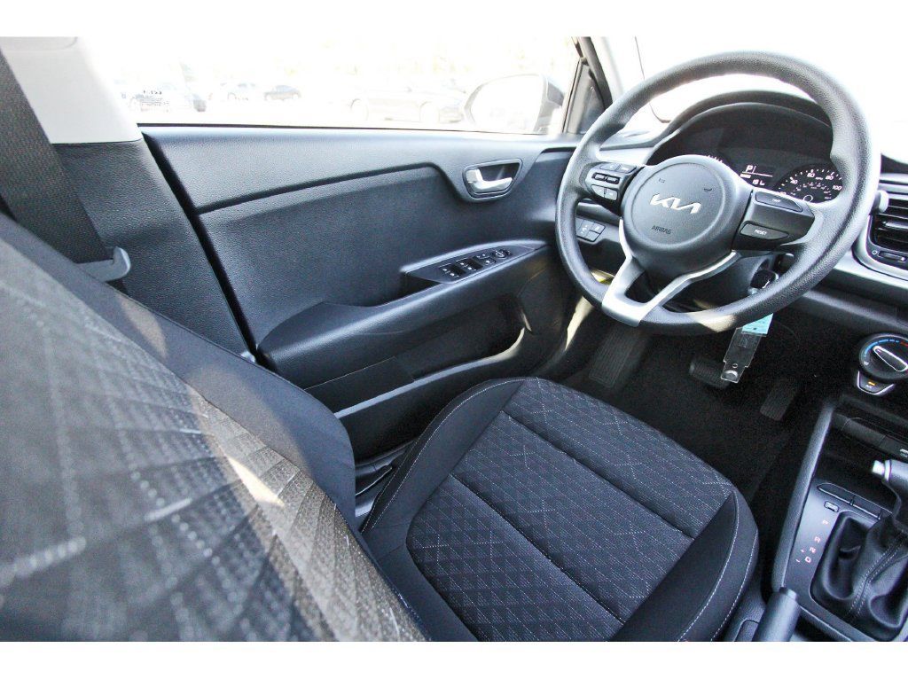 Used 2023 Kia Rio LX FWD image 11