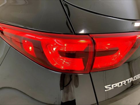 Used 2019 Kia Sportage EX w/ EX Premium Package FWD image 28