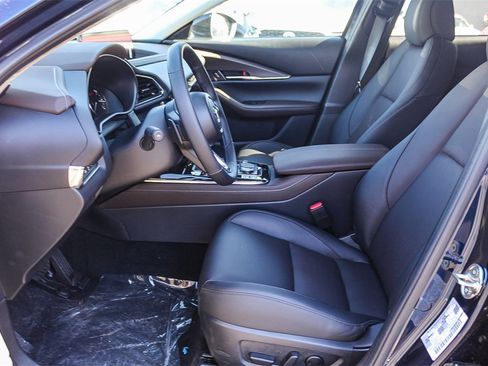 New 2025 MAZDA CX-30 2.5 Turbo w/ Premium Plus Pkg image 17