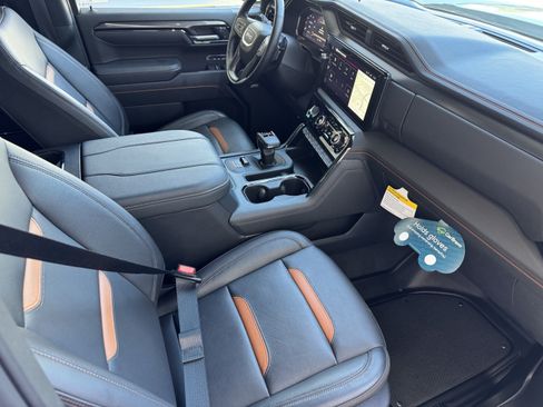 Certified 2025 GMC Sierra 1500 AT4 AWD/4WD image 21