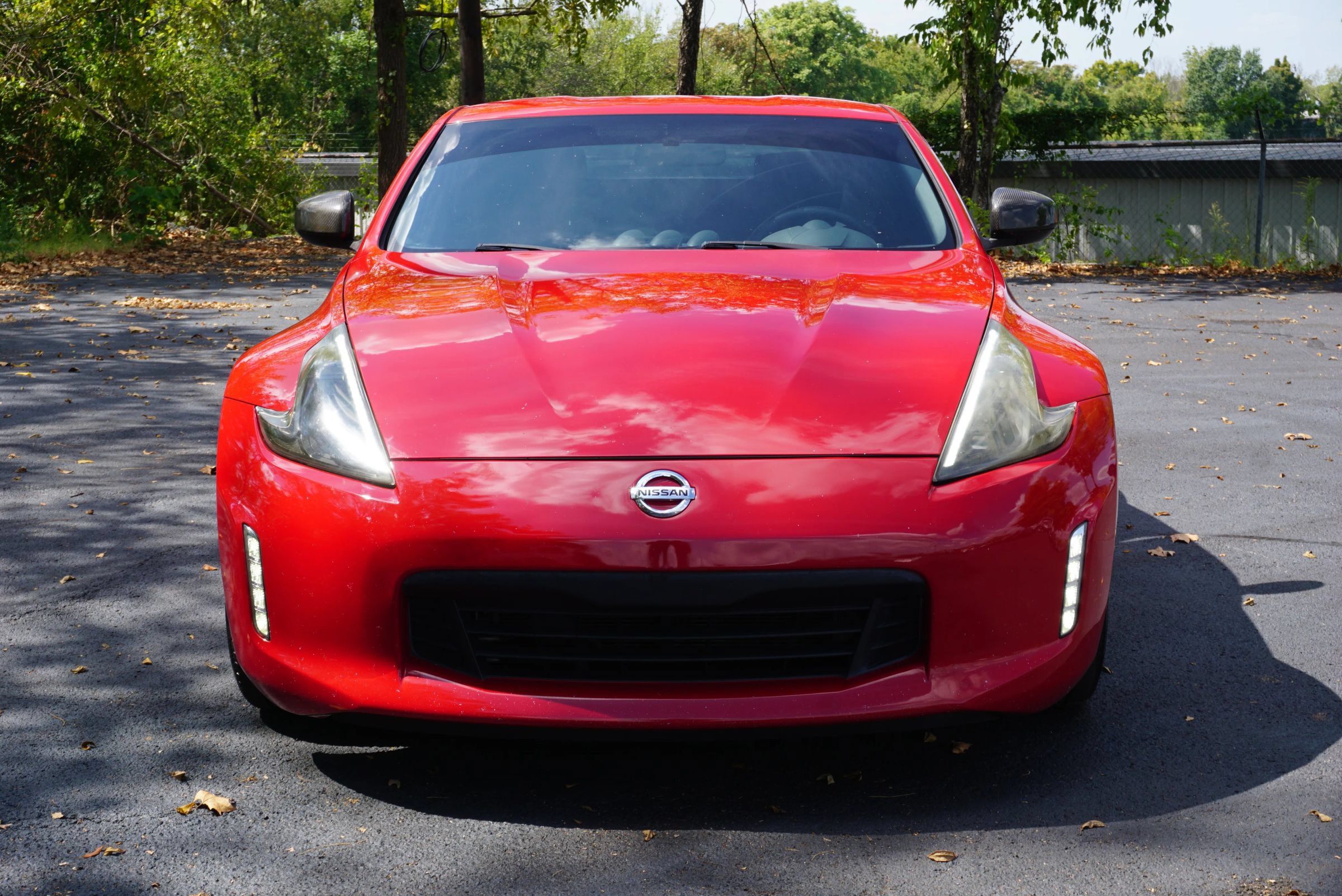 Used 2015 Nissan 370Z Coupe RWD image 2