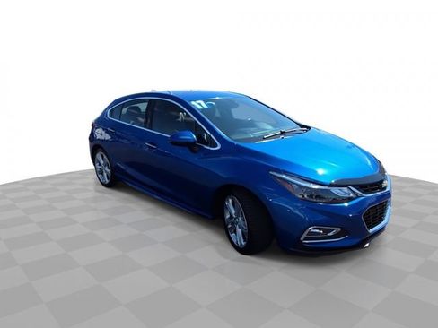 Used 2017 Chevrolet Cruze Premier w/ RS Package FWD image 2