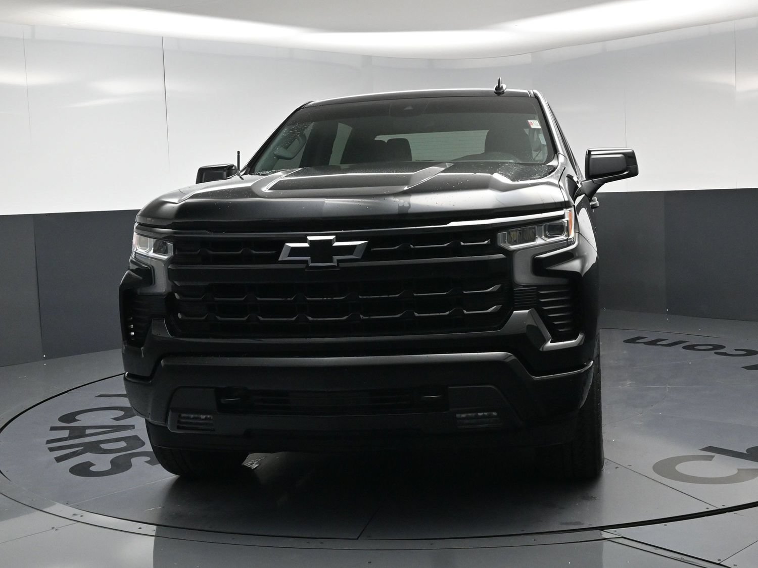 Used 2023 Chevrolet Silverado 1500 RST w/ Z71 Off-Road Package AWD/4WD image 3