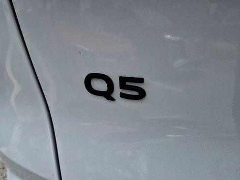 Used 2025 Audi Q5 Premium Plus AWD/4WD image 31