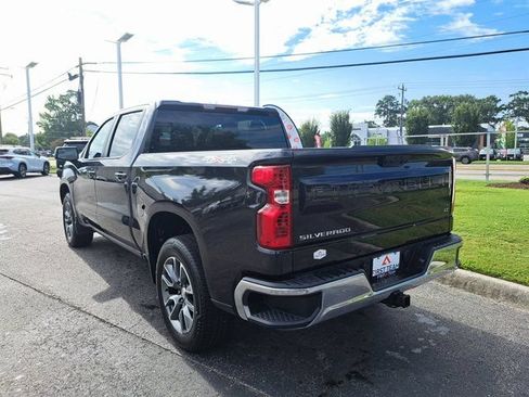 Used 2024 Chevrolet Silverado 1500 LT AWD/4WD image 10