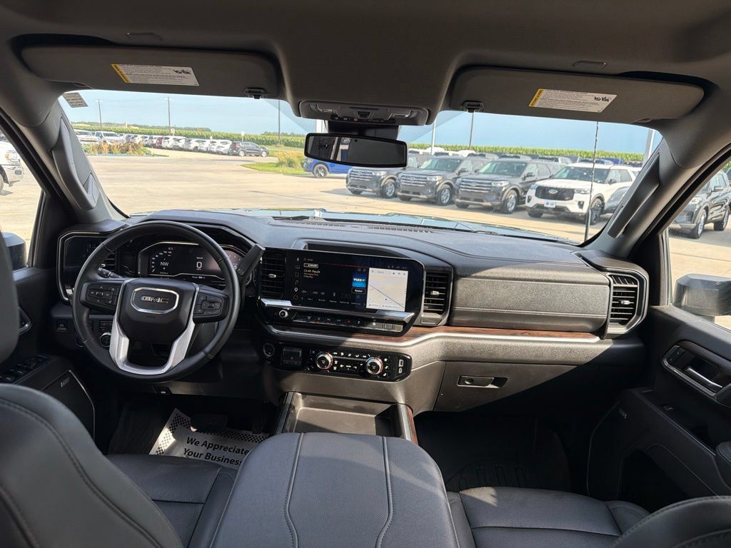 Used 2025 GMC Sierra 2500 SLT AWD/4WD image 22
