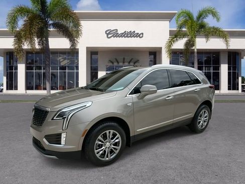 Certified 2023 Cadillac XT5 Premium Luxury FWD image 6