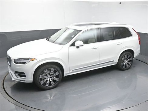New 2025 Volvo XC90 B6 Plus w/ Protection Package Premier image 49
