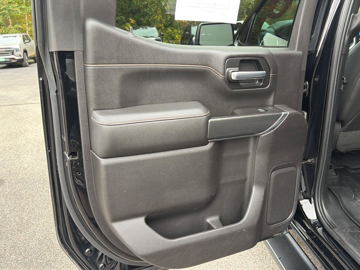 Used 2019 GMC Sierra 1500 AT4 w/ Off Road Performance Package AWD/4WD image 12