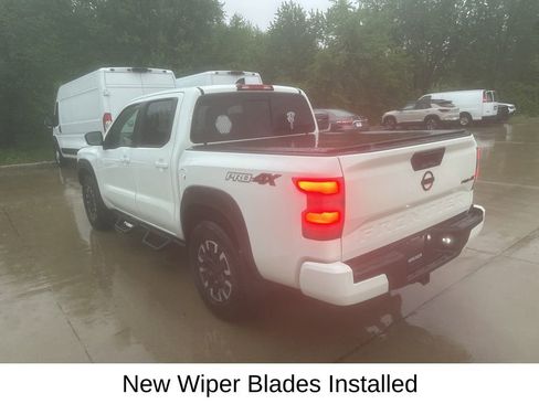 Used 2023 Nissan Frontier PRO-4X w/ Tow Package AWD/4WD image 10