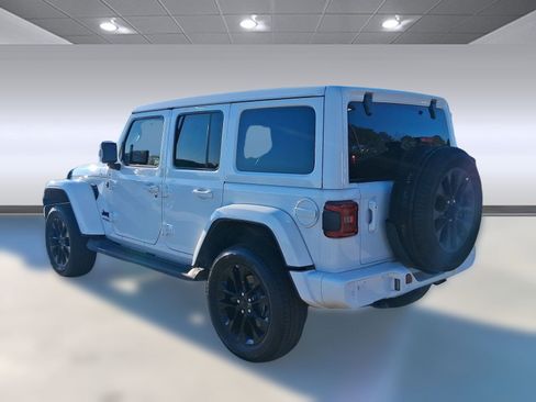 Used 2022 Jeep Wrangler Unlimited High Altitude image 3