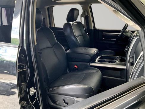 Used 2017 RAM 1500 Sport w/ Black Ram 1500 Sport Group AWD/4WD image 27