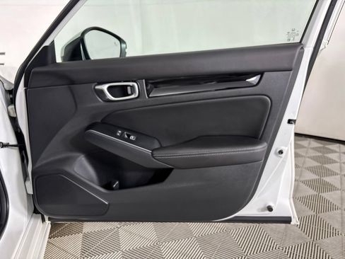 Used 2024 Honda Civic Touring image 28