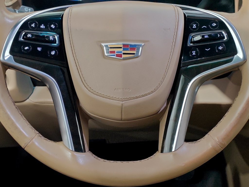 Used 2018 Cadillac Escalade Platinum AWD/4WD image 5