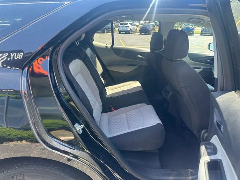 Used 2018 Chevrolet Equinox LT FWD image 20