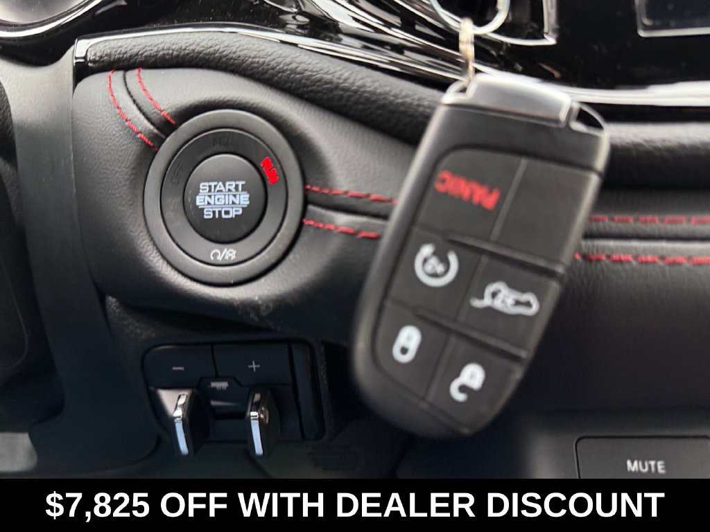 New 2025 Dodge Durango R/T w/ Blacktop Package AWD/4WD image 32