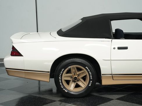 Used 1988 Chevrolet Camaro LT image 26