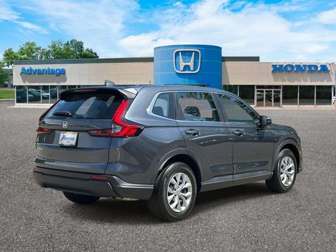 Used 2024 Honda CR-V LX image 4