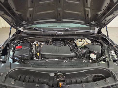 Used 2023 Chevrolet Suburban Premier RWD image 45