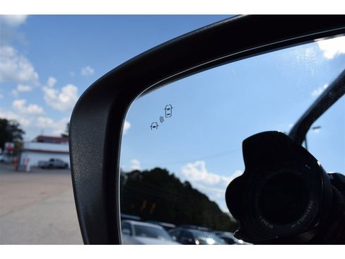 Used 2022 Nissan Frontier S w/ Technology Package image 12