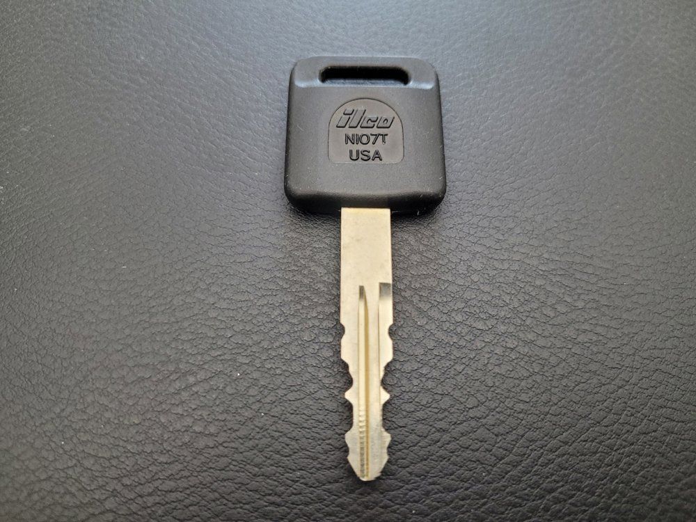 Used 2023 Nissan Versa S FWD image 32