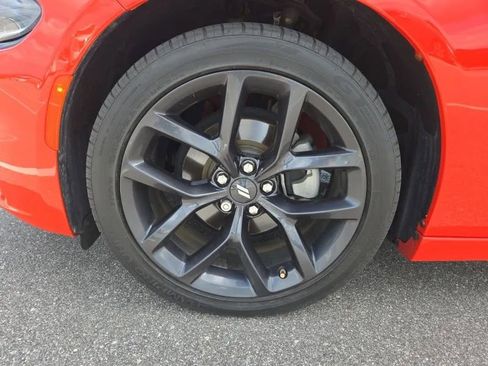 Used 2022 Dodge Charger SXT w/ Blacktop Package RWD image 4