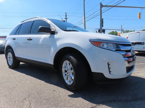 Used 2014 Ford Edge SE FWD image 1
