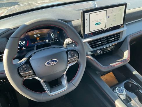 New 2026 Ford Explorer ST-Line w/ ST-Line Street Pack RWD image 25