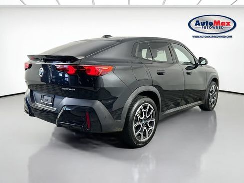 Used 2025 BMW X2 xDrive28i w/ Convenience Package AWD/4WD image 2