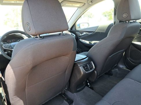 Used 2024 Chevrolet Malibu LT FWD image 19
