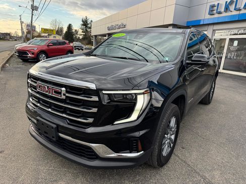 Used 2025 GMC Acadia Elevation image 5