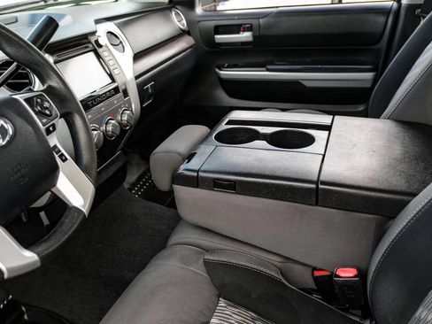 Used 2019 Toyota Tundra SR5 RWD image 24
