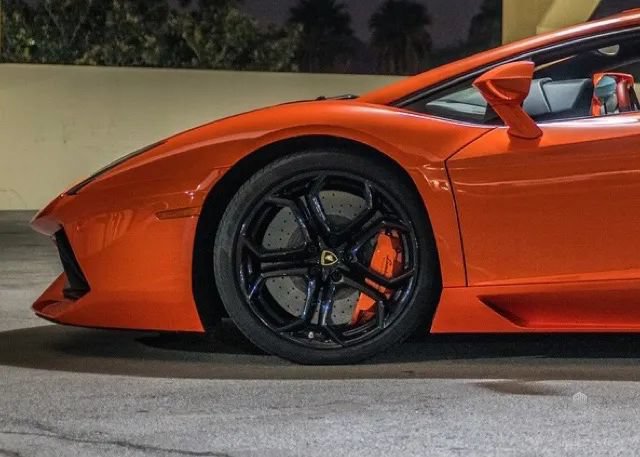 Used 2012 Lamborghini Aventador LP 700-4 AWD/4WD image 17