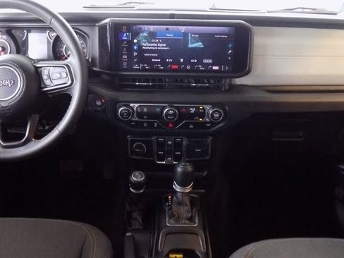 Certified 2024 Jeep Wrangler Sport S image 14